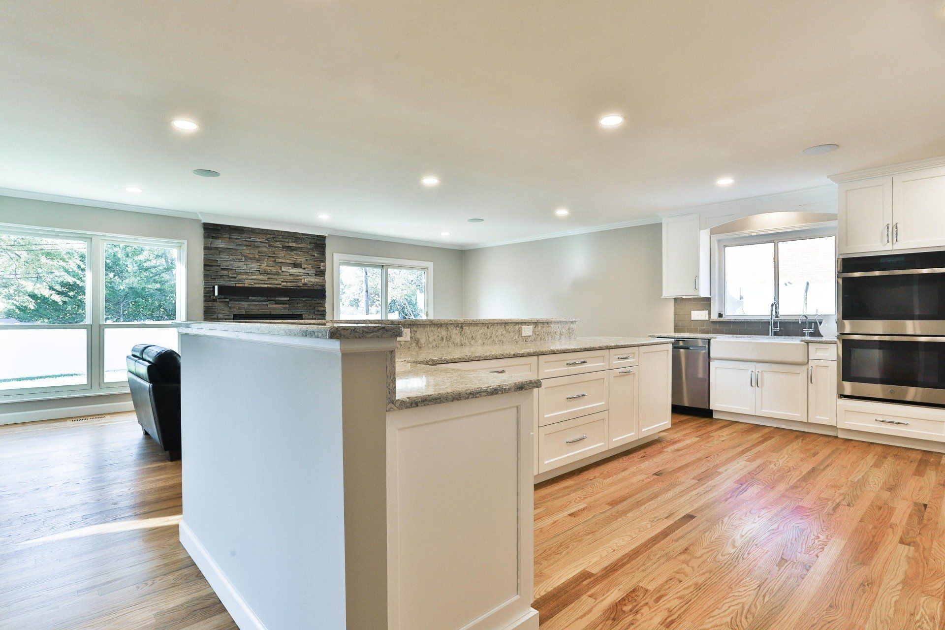 Kitchen countertop and cabinets