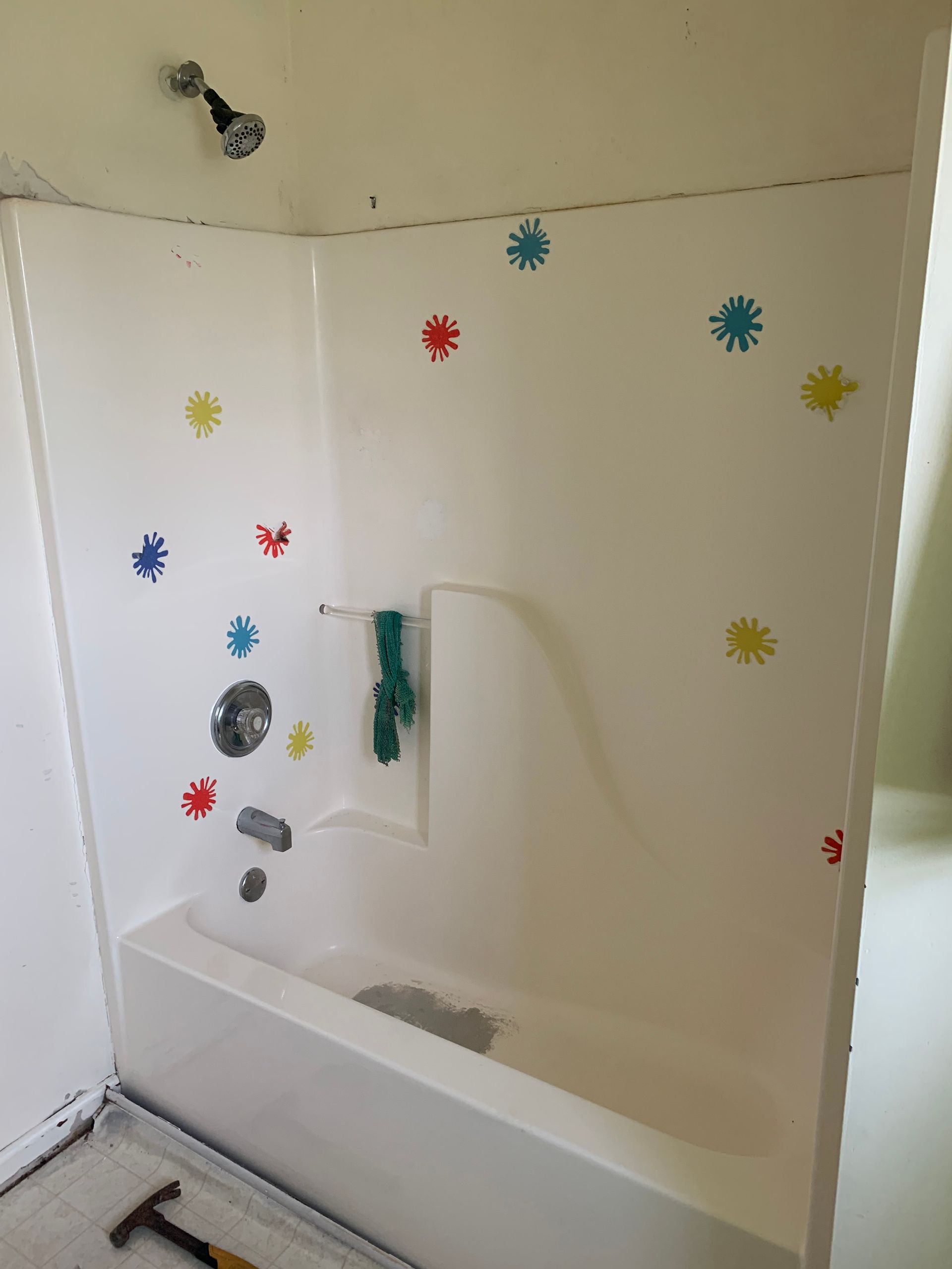 Bathtub/shower - before