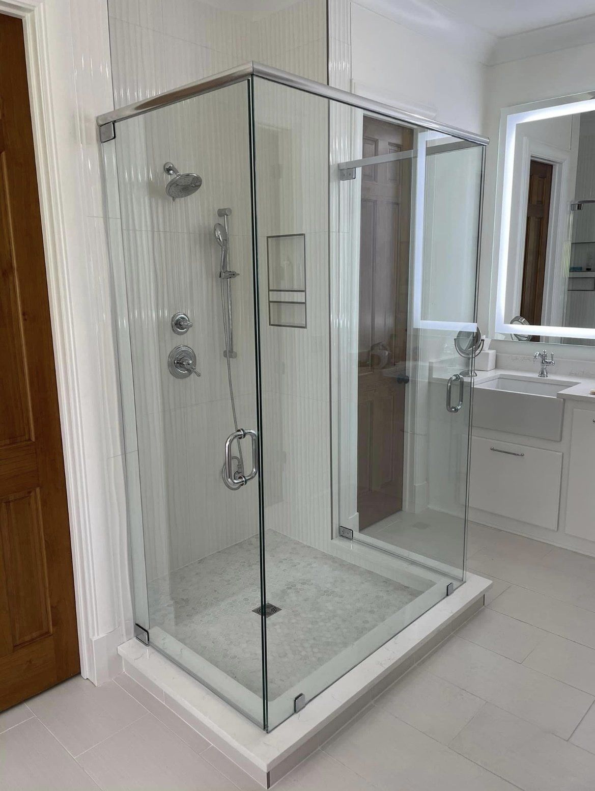 Mirror and Shower Glass Door Repairs | Ridgeland, MS