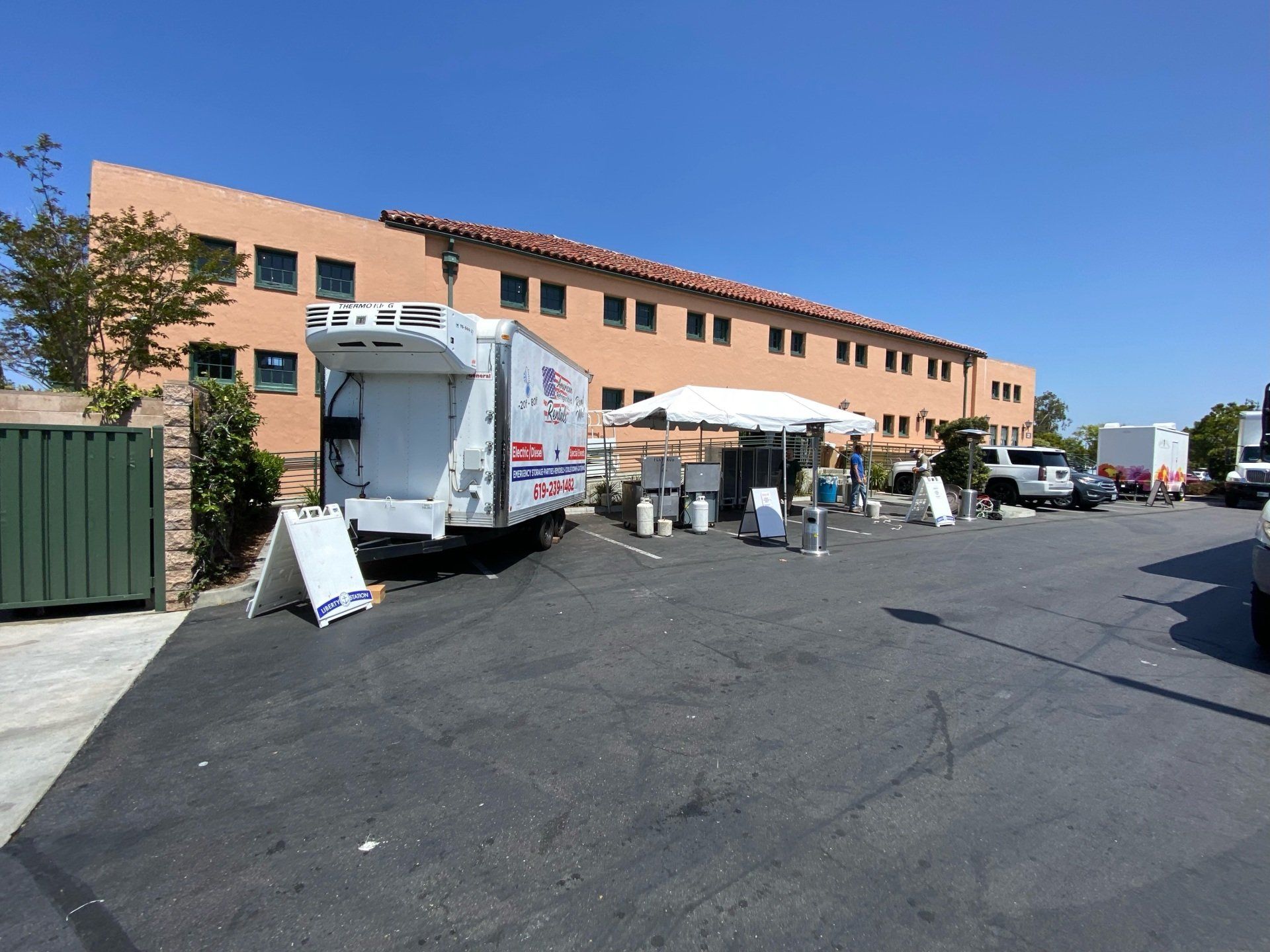 American Refrigeration Rentals Containers and Trailer Image