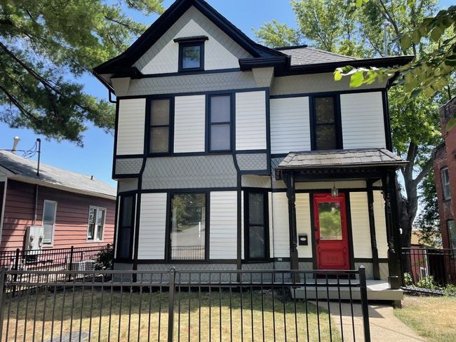 Historical Exterior House painted in Des Moines, IA.