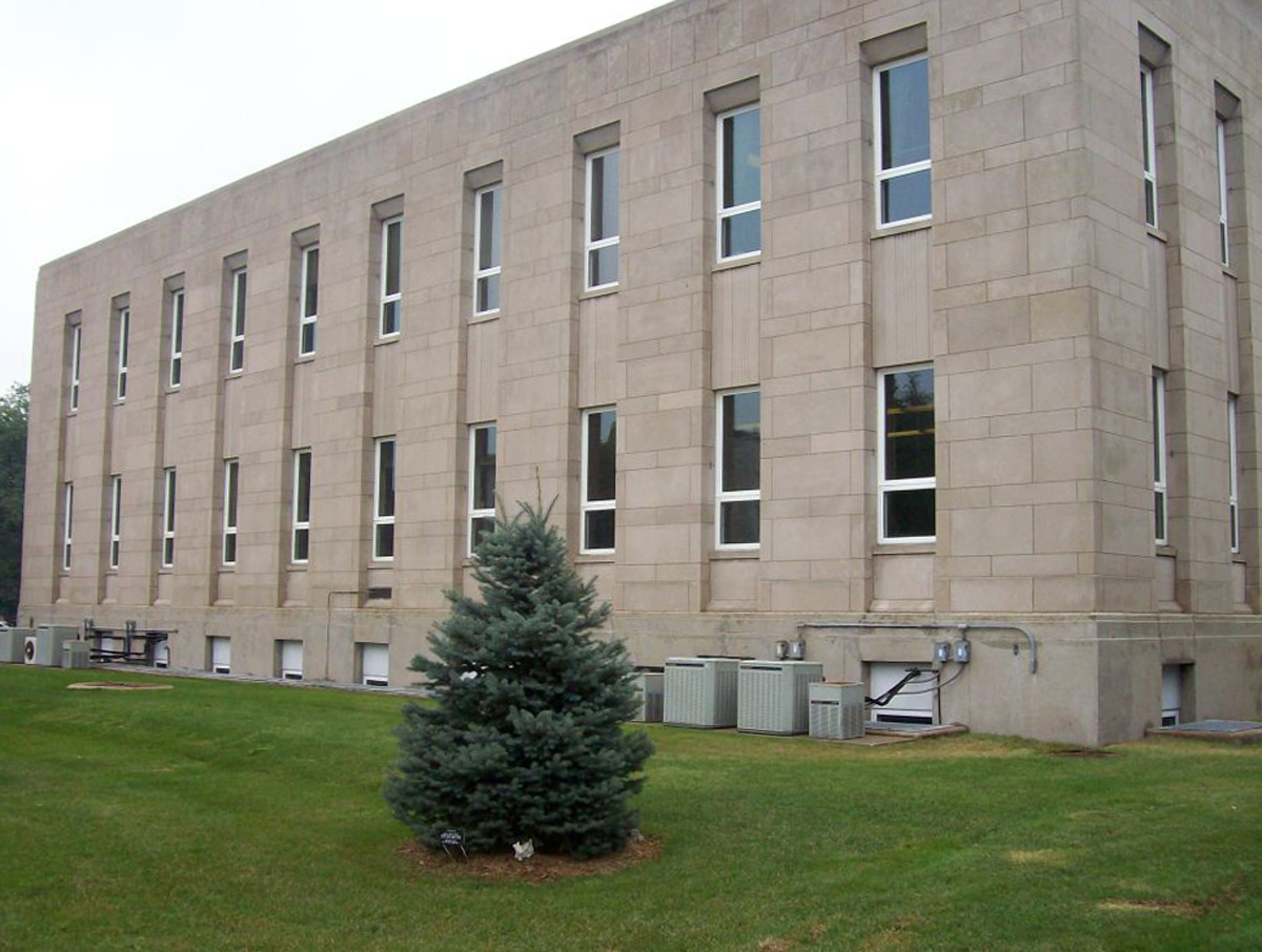 Commercial building cleaning and restoration services