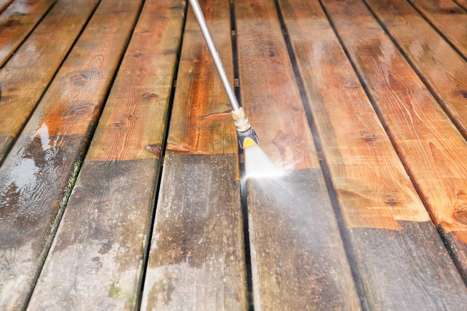 Deck cleaning and restoration services