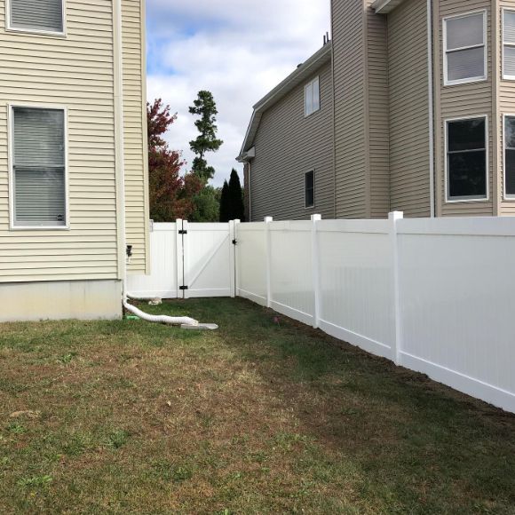 Vinyl fencing