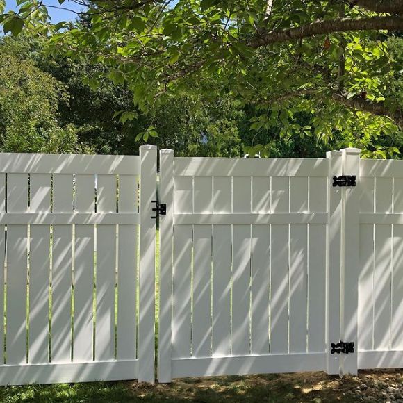 Vinyl fencing