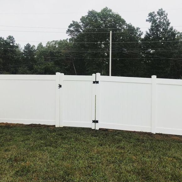 Vinyl fencing