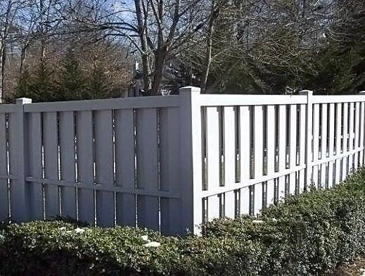 Semi-privacy fencing