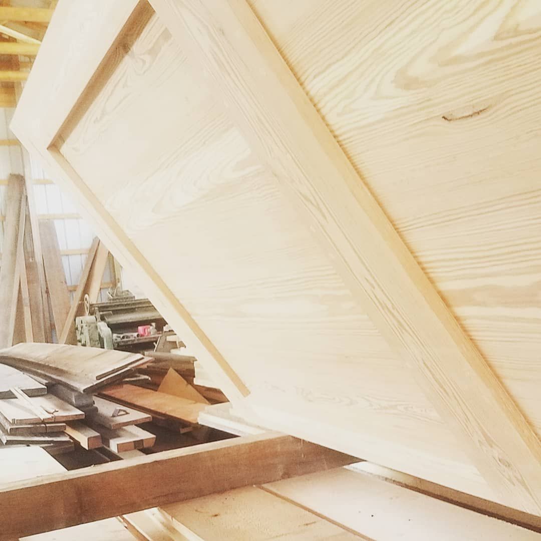 A large piece of wood is sitting on a table