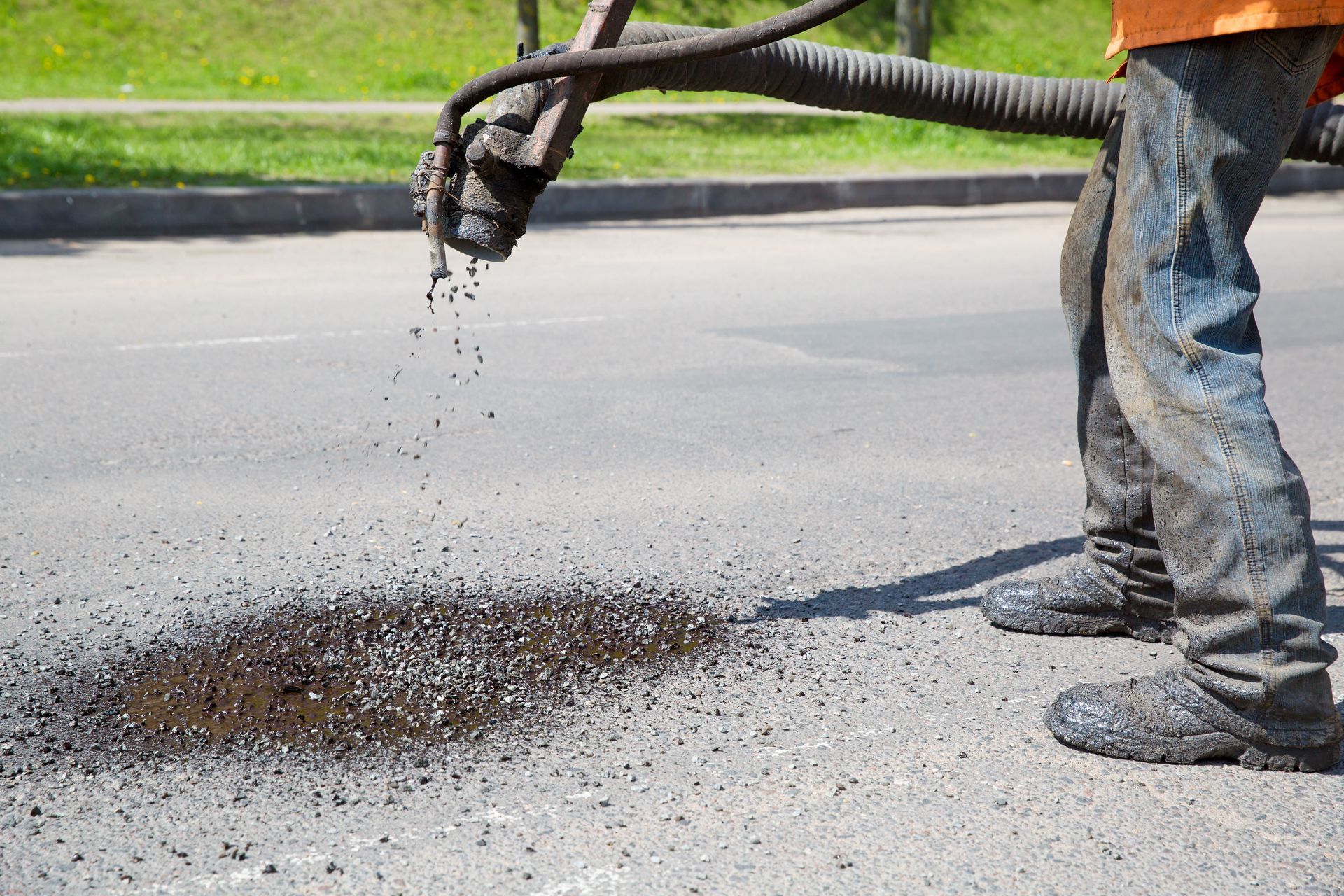 asphalt crack repair