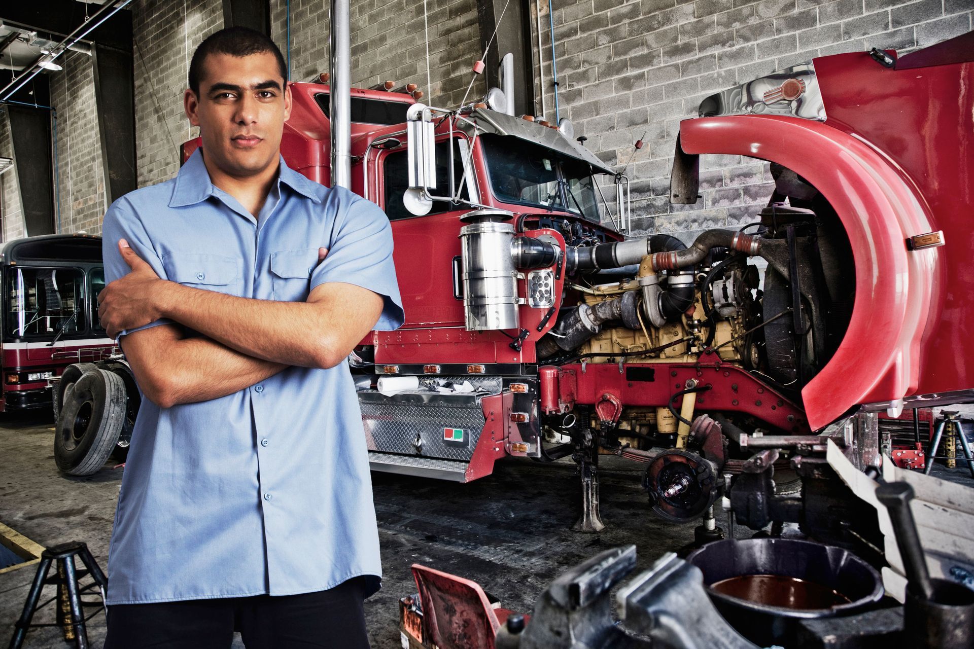 local semi truck repair shops