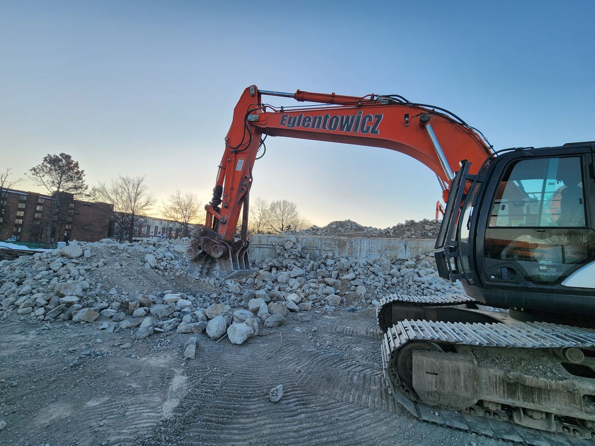 local commercial demolition contractor