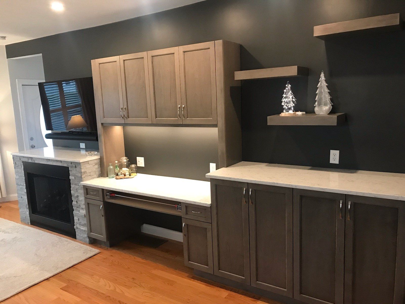 Kitchen with Cabinets