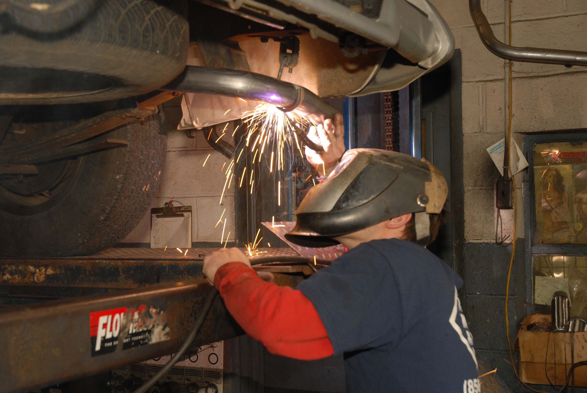 Image placeholder with gray background and text 