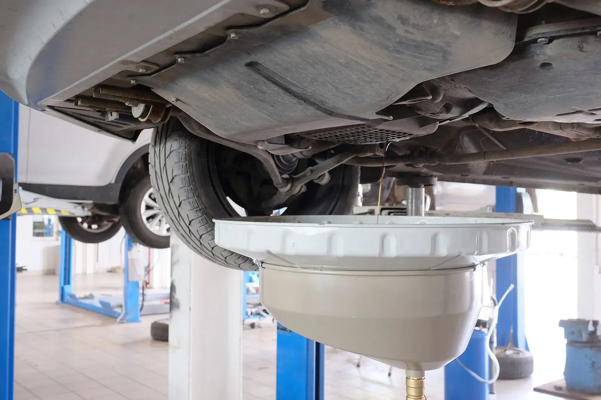 logo-unlimited-brakes-and-auto-repair