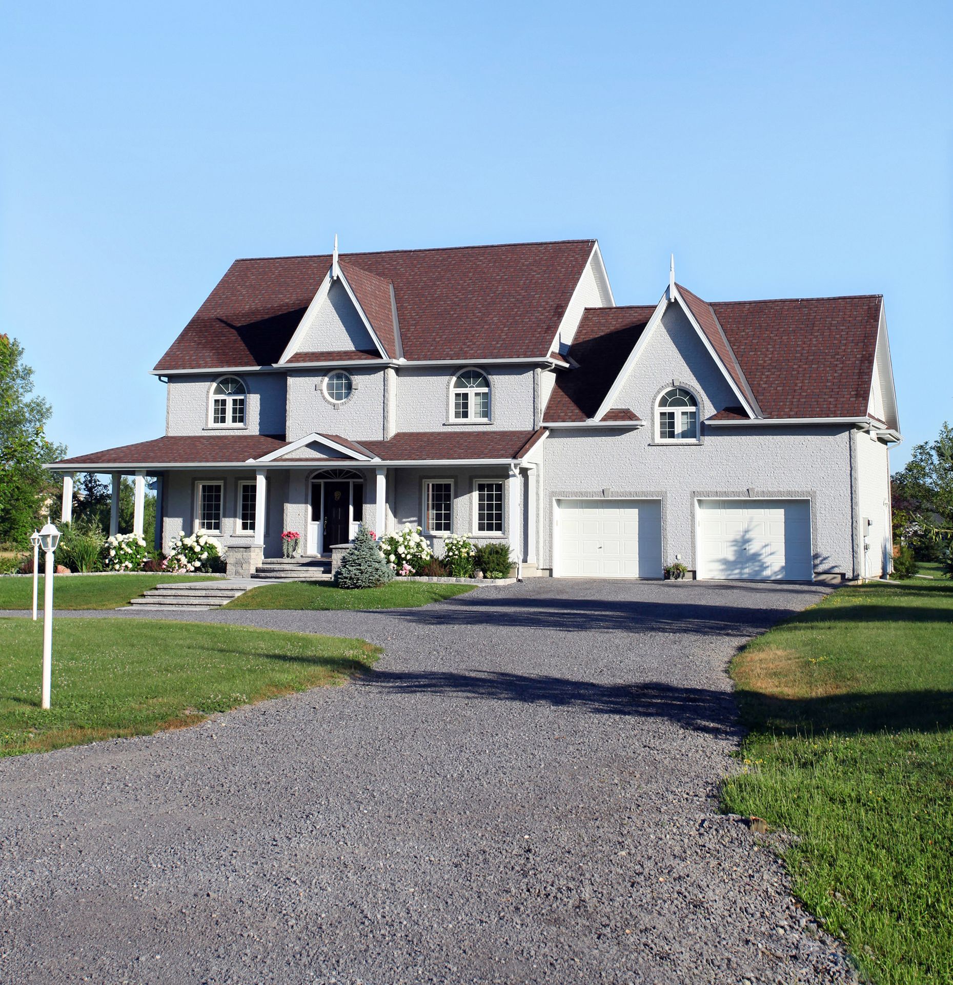 House with gravel driveway