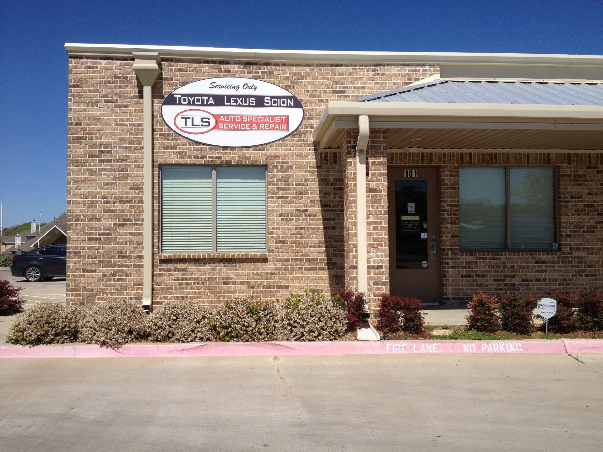 TLS Auto Specialist front building