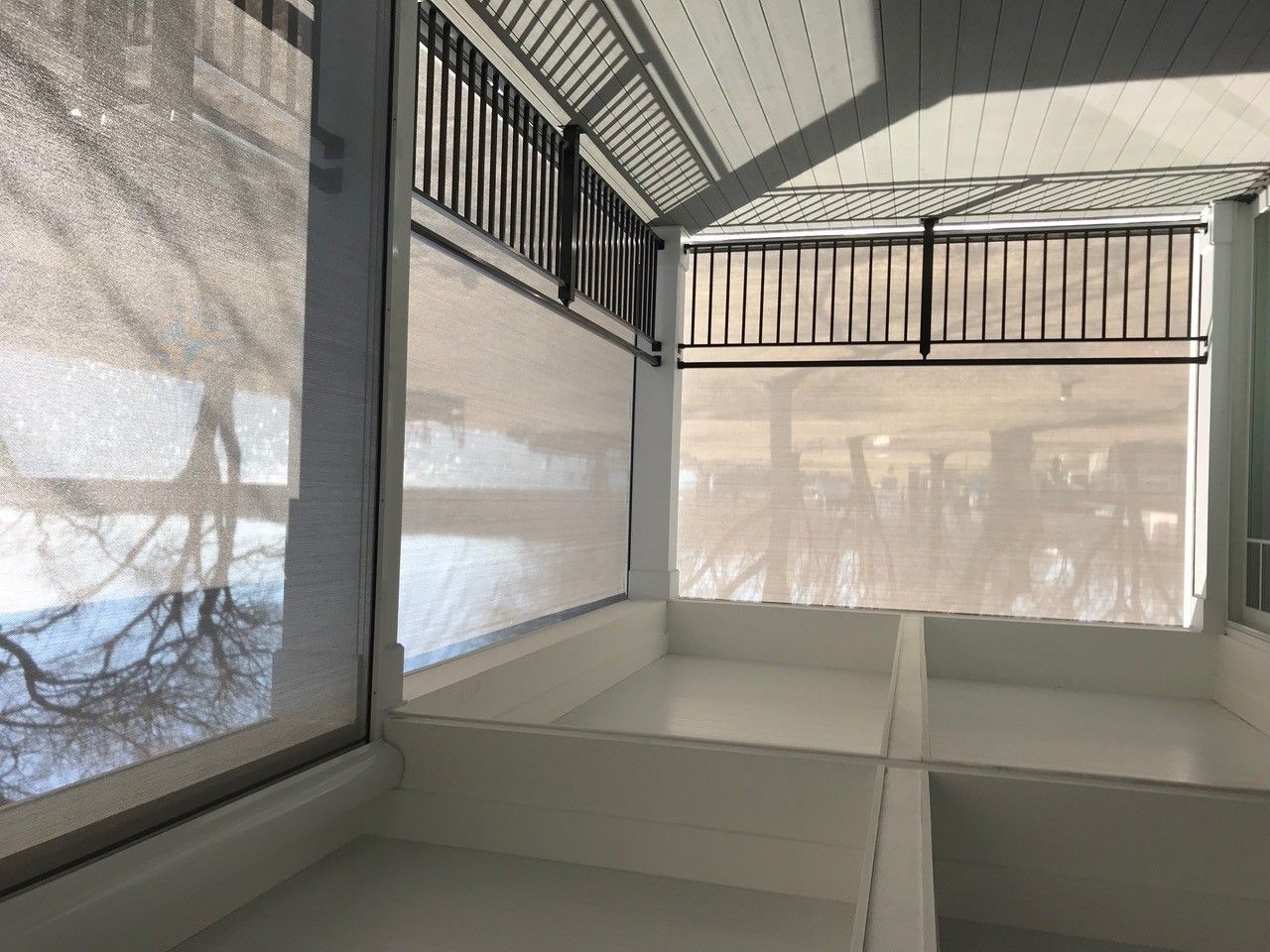 Windows with solar screens