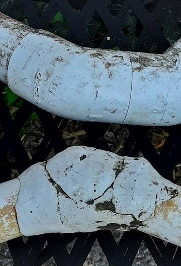 cracked pipes that need replacement