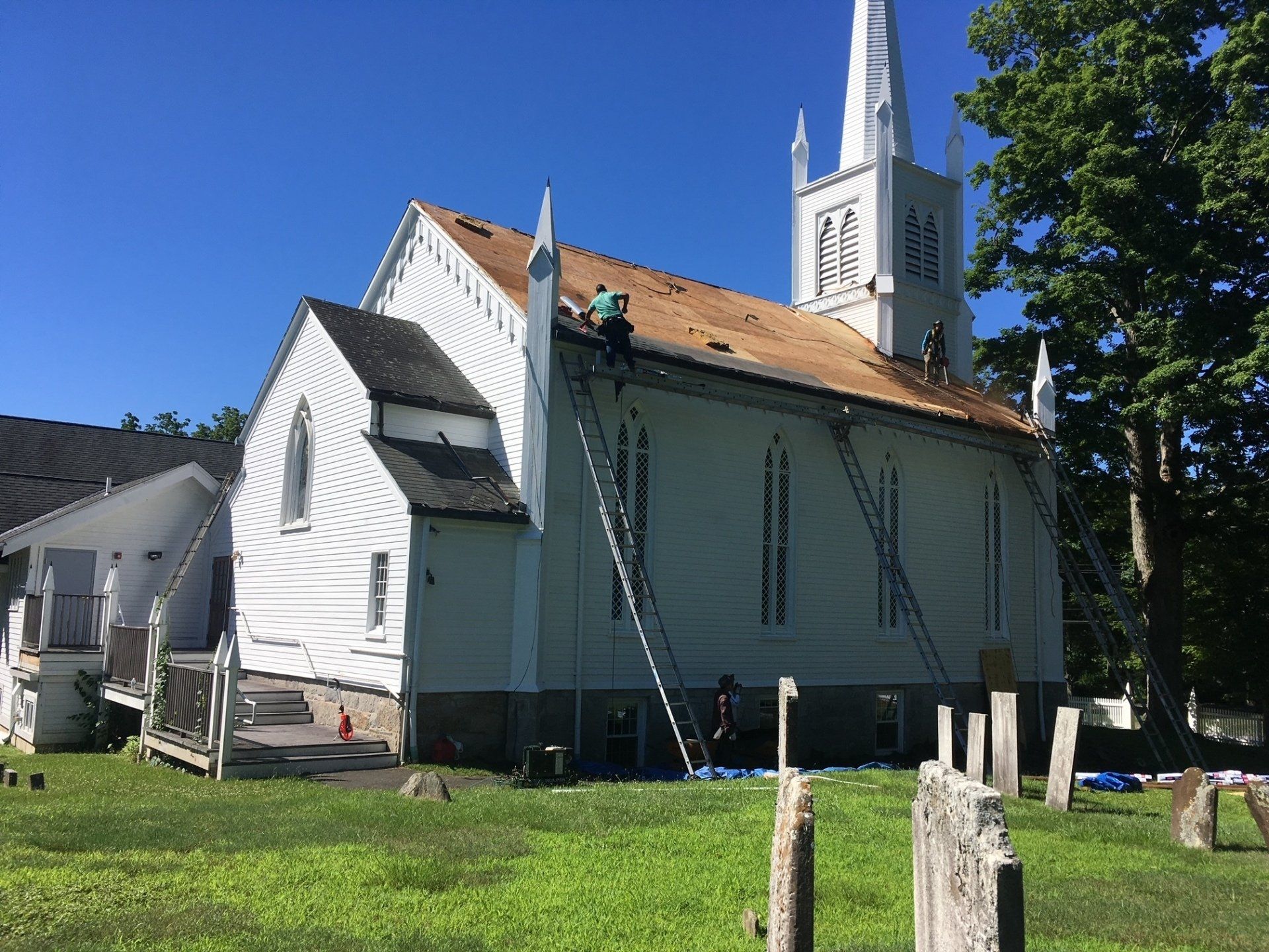 Roof repair and renovation