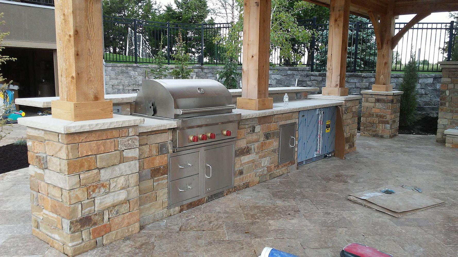 Outdoor kitchen