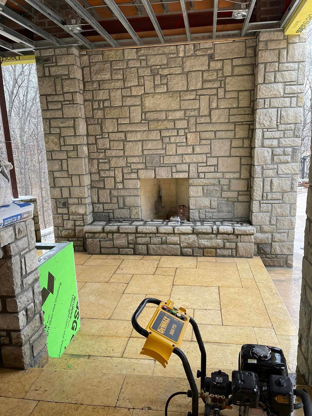 Outdoor fireplace
