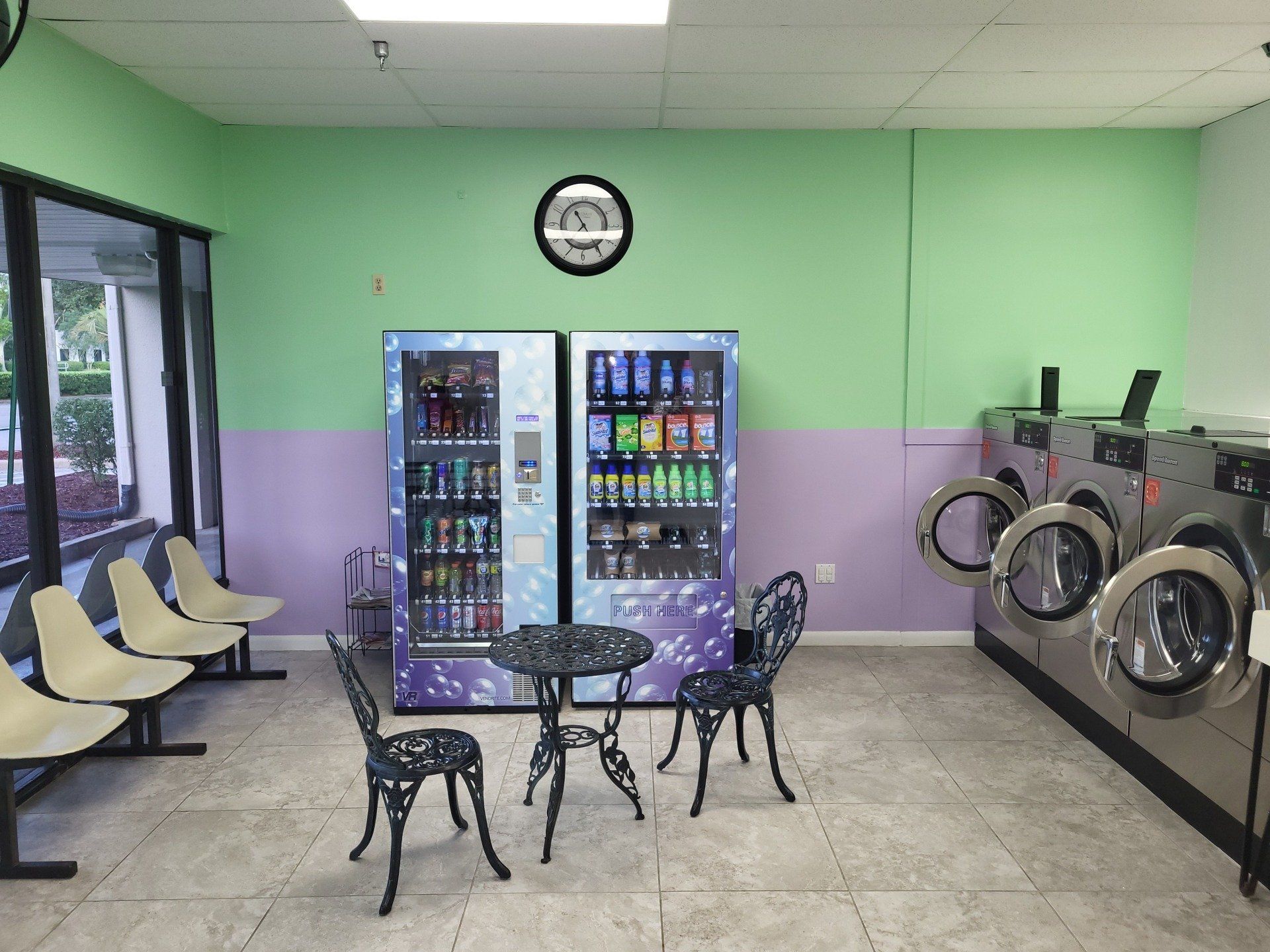 Laundromat Advance Coin Laundry Orlando, FL