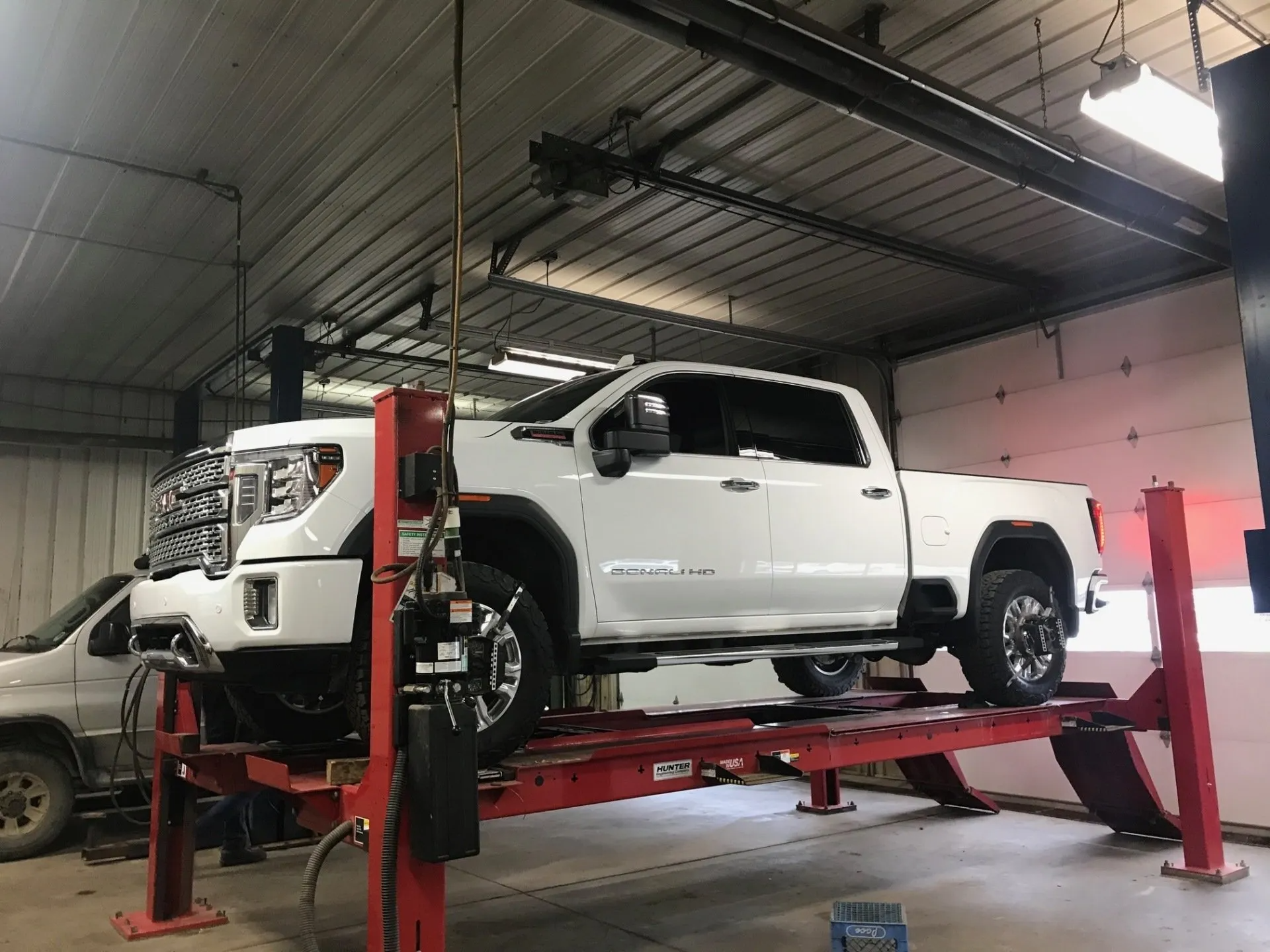 AC Tire & Service Center Inc
