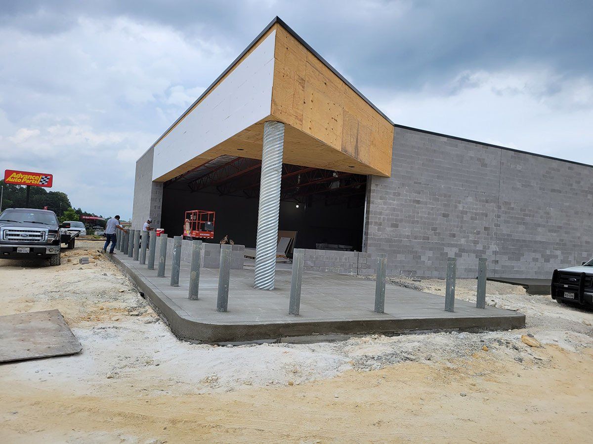 Commercial concrete construction services