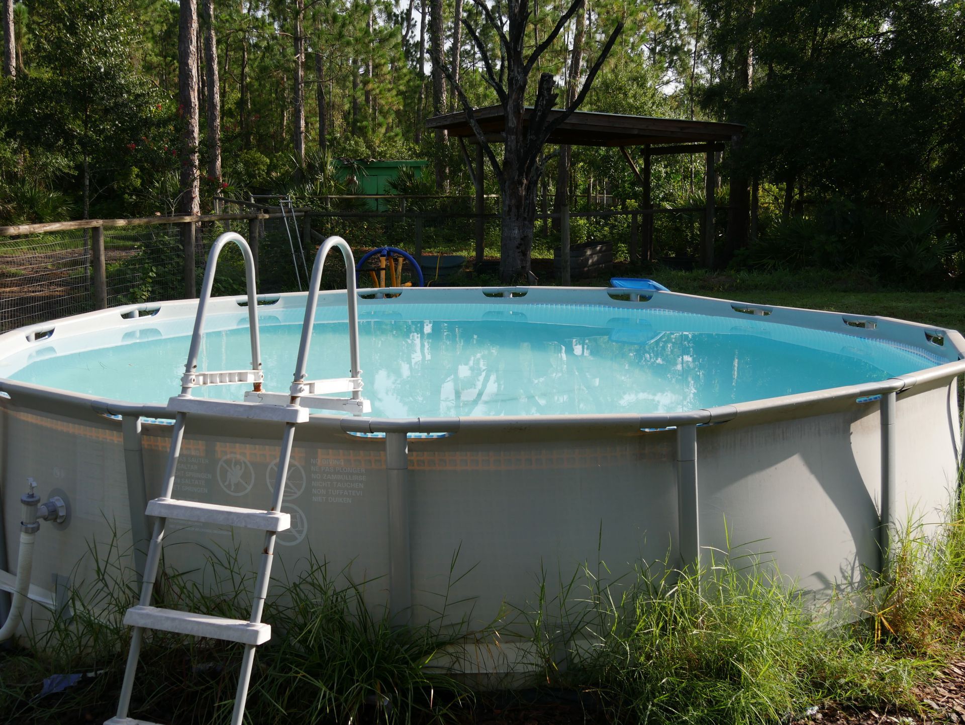 above ground pool