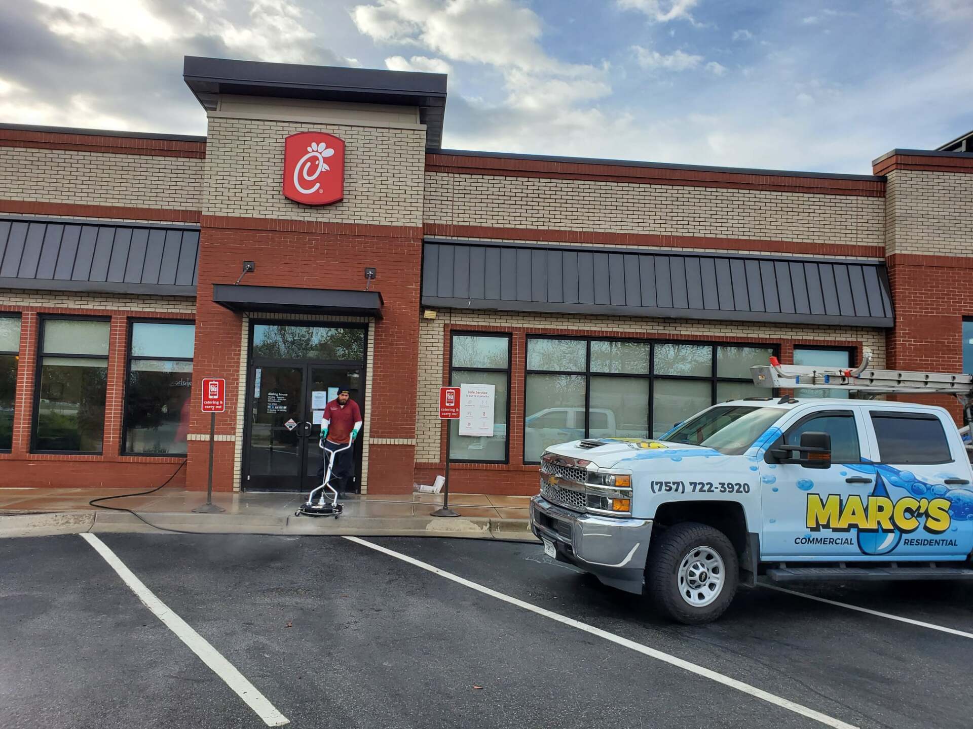 Commercial Exterior Steam Cleaning