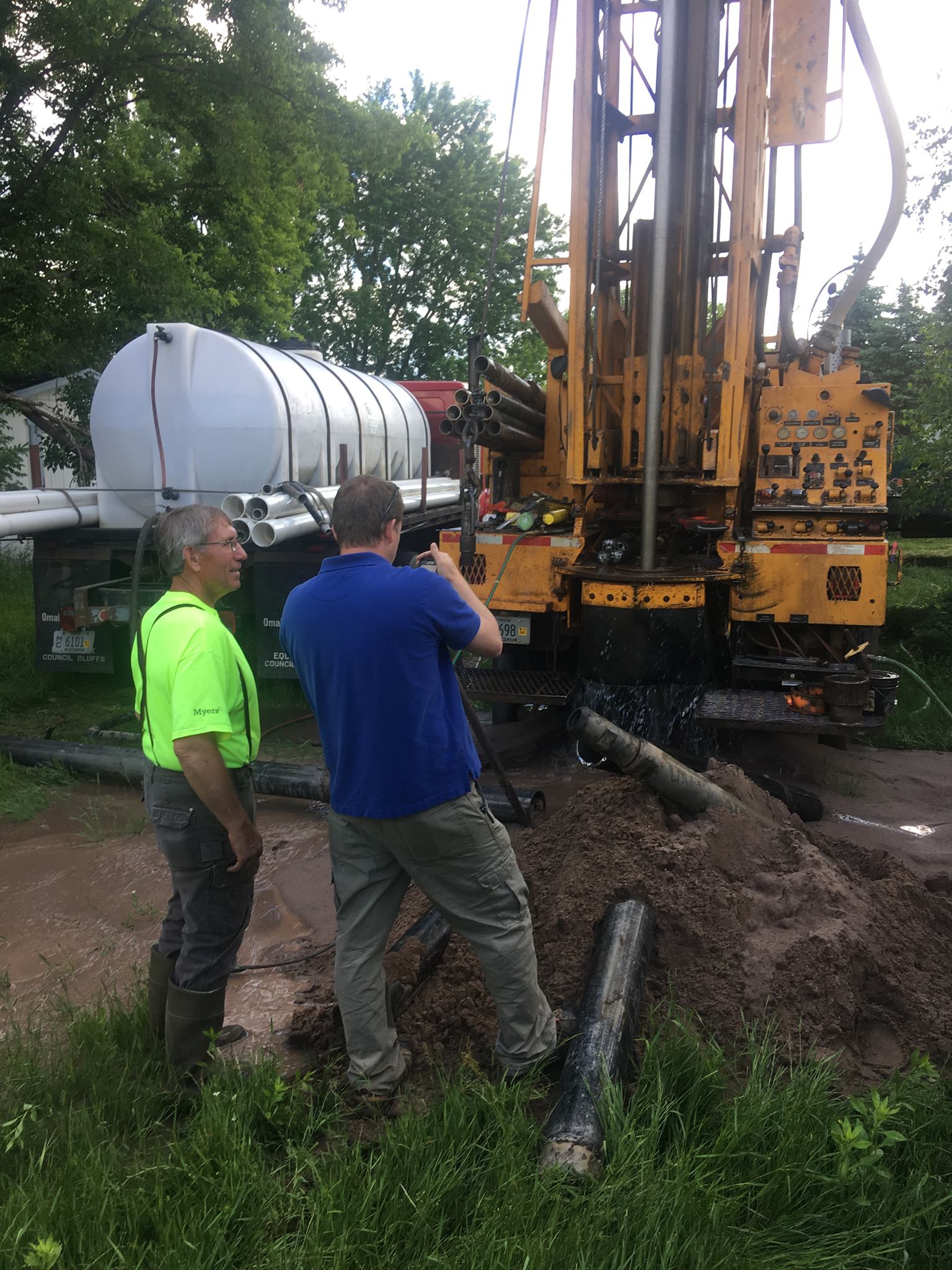 Well drilling services