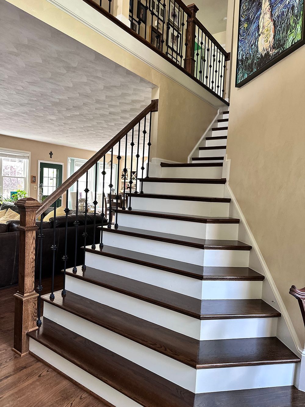 A set of stairs leading up to a second floor in a house.