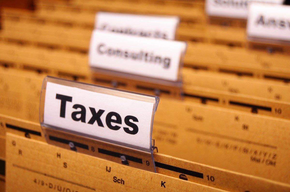 Taxes folder