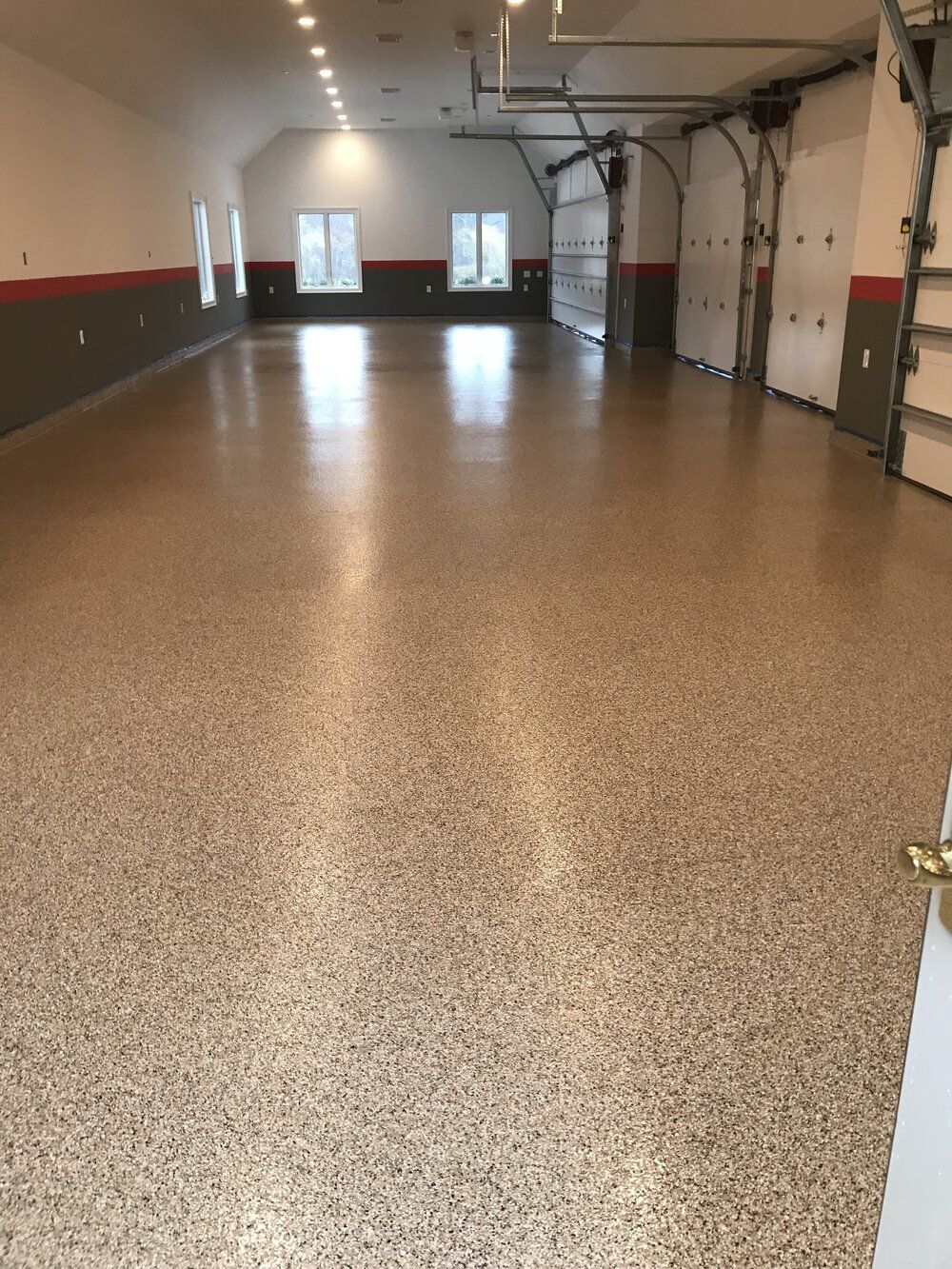 Flaked epoxy garage floors