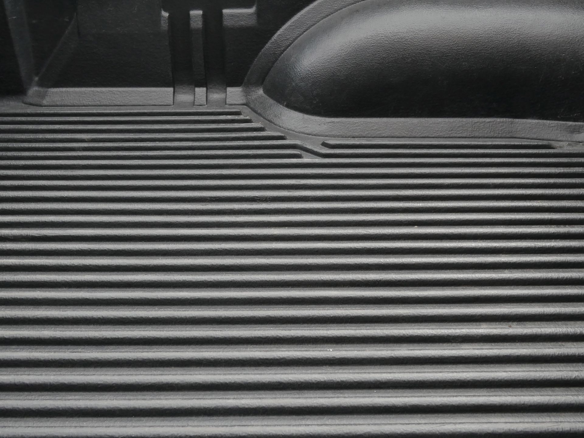 spray in bedliner company