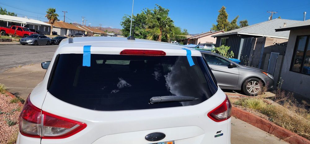 white color car and replace windshield 