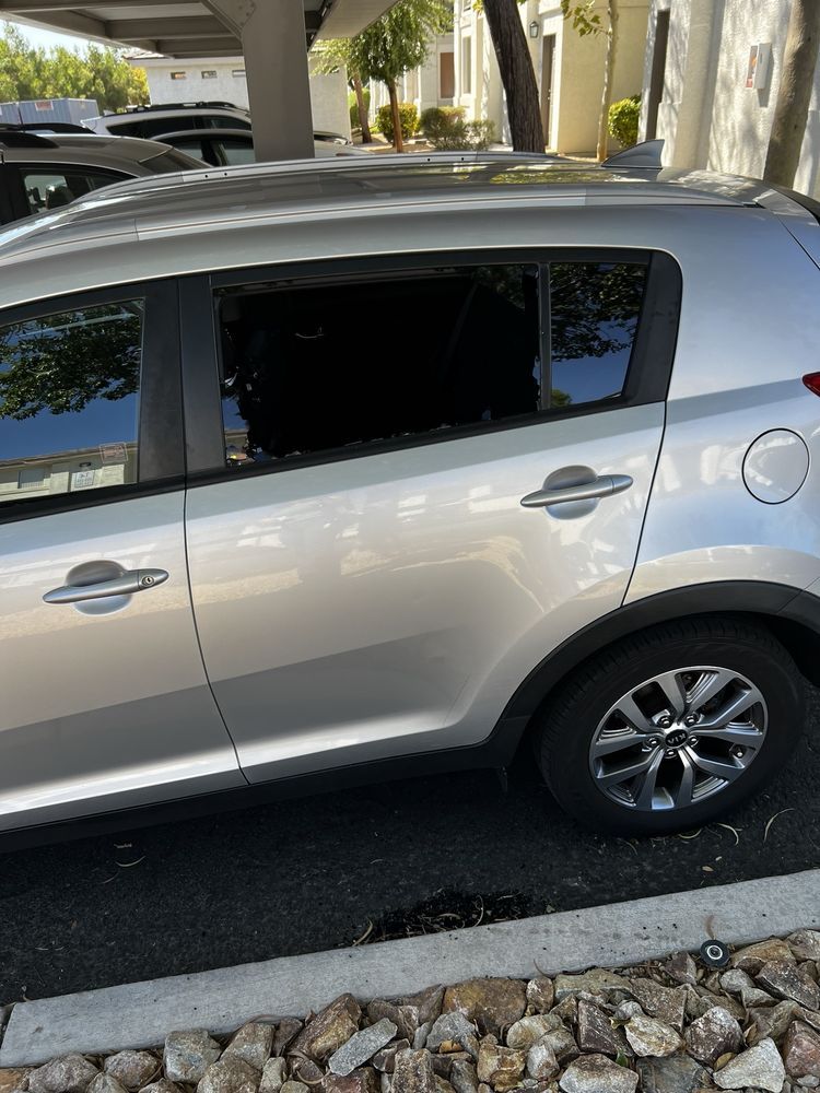 white color car with window glasses