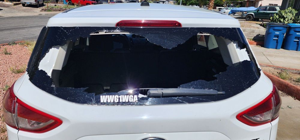 vehicles broken windshield glass