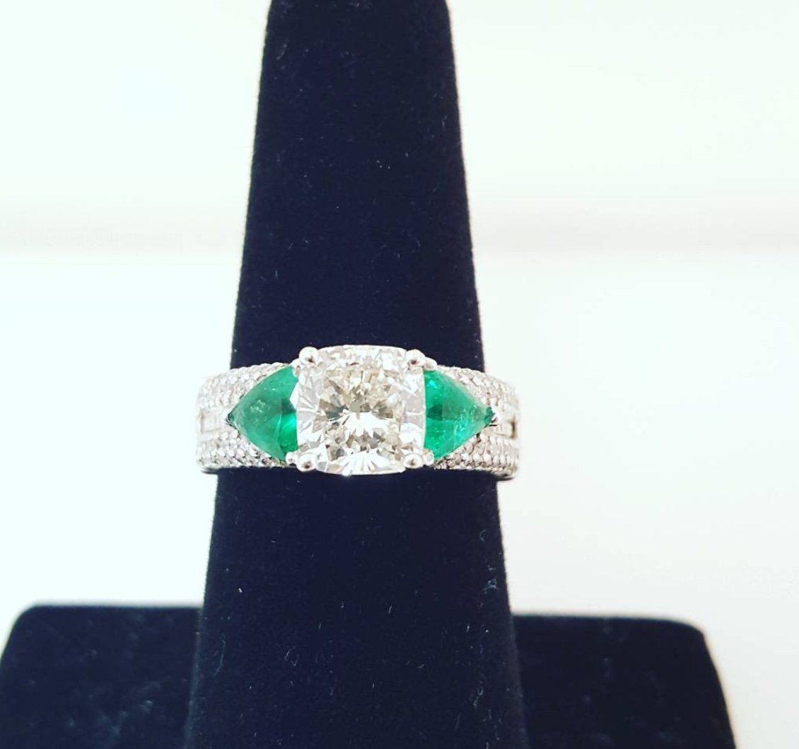 Custom Jewelry Necklaces TX