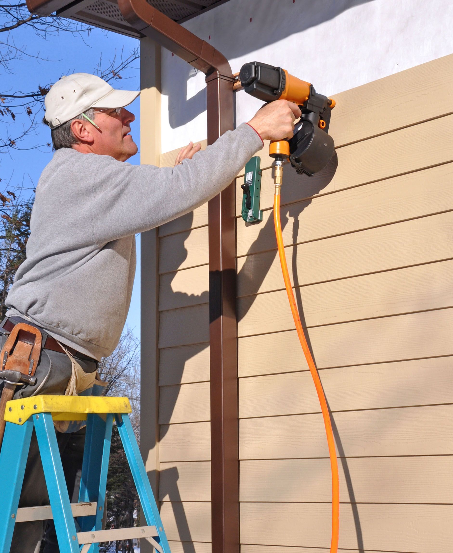 siding install