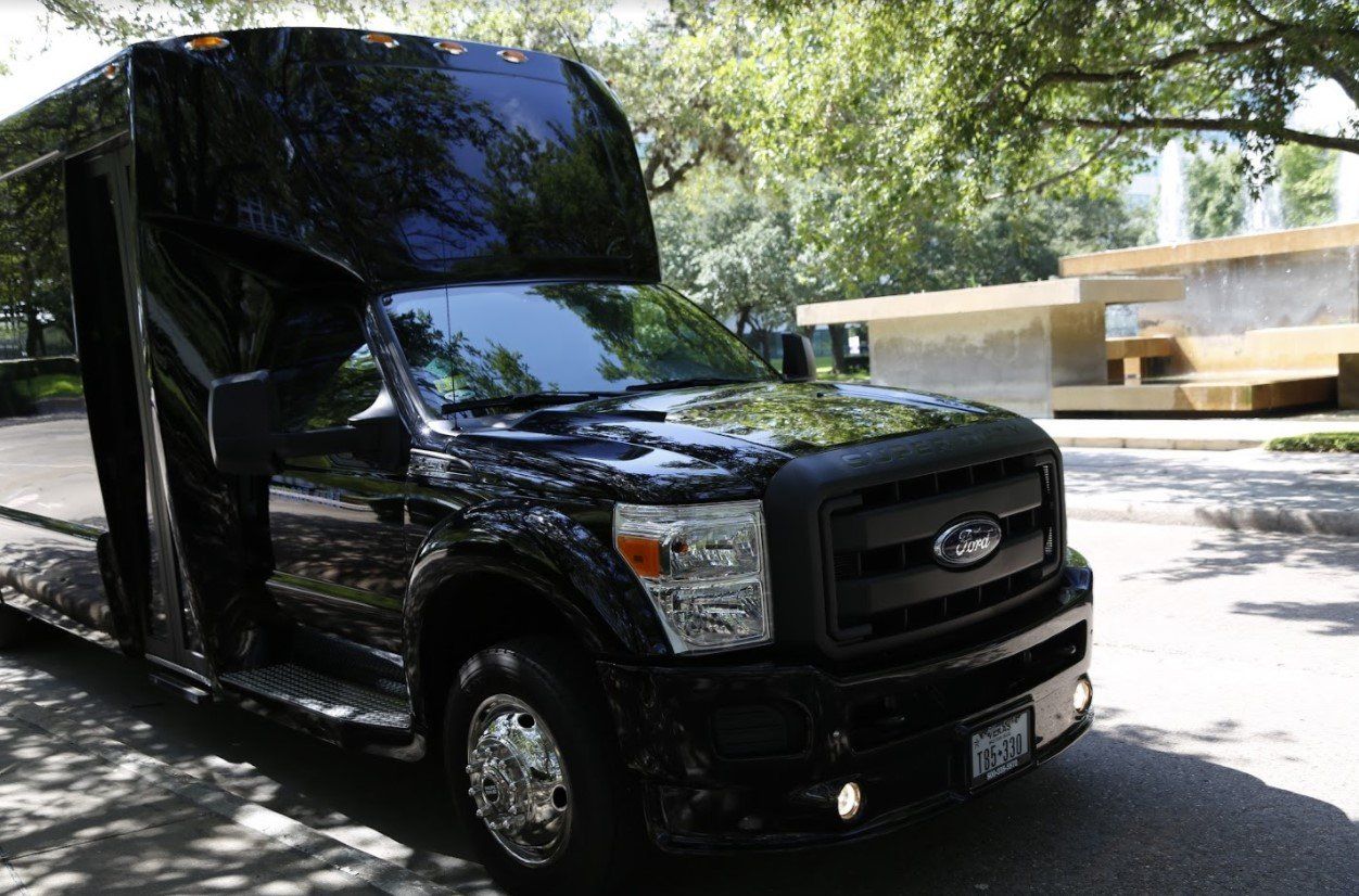 23 Passenger Corporate Shuttle Bus