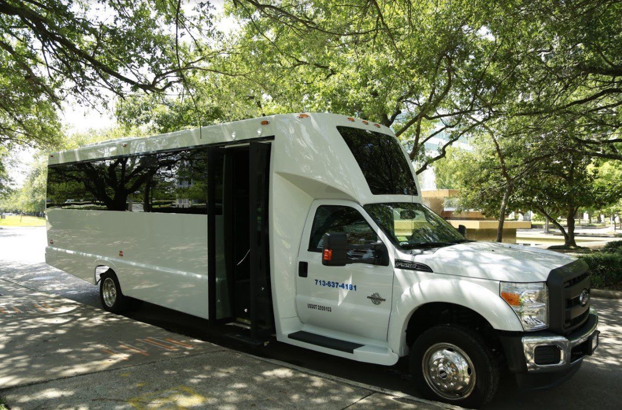 27 Passenger Corporate Shuttle Bus