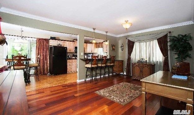 Richmond- Open Floor