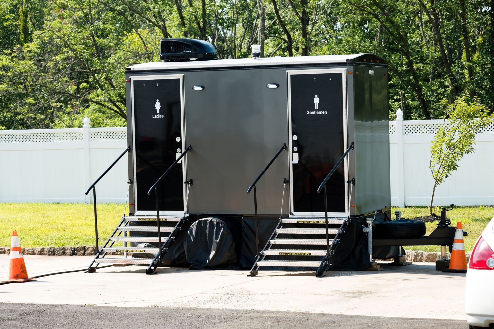 bathroom trailer rentals