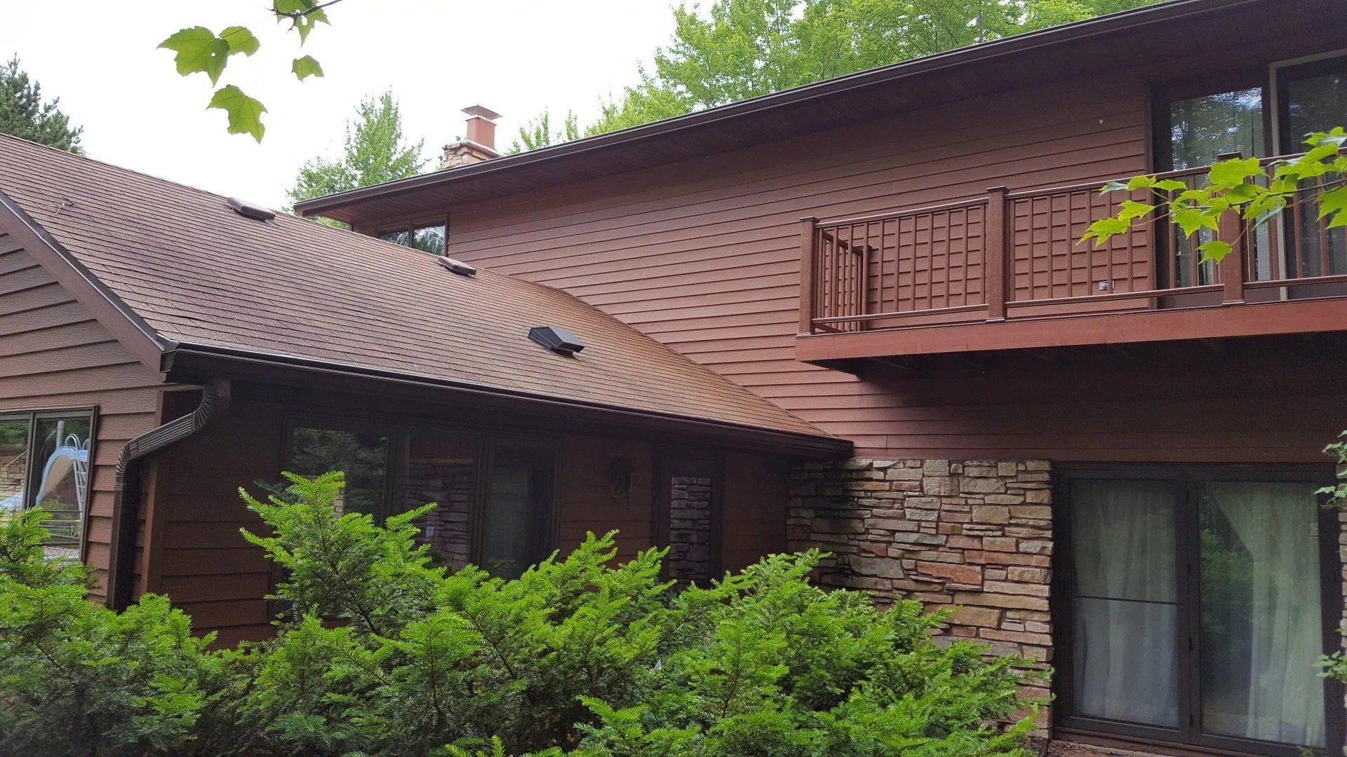 Royal brown 5 inch gutter