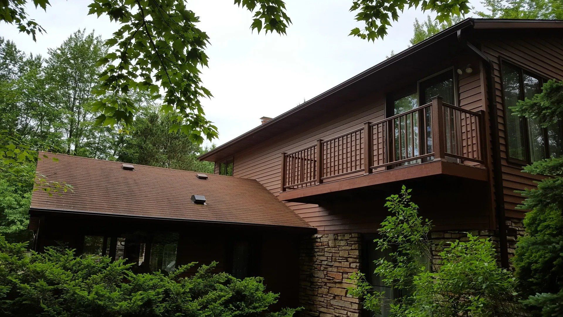 Royal brown 5 inch gutter