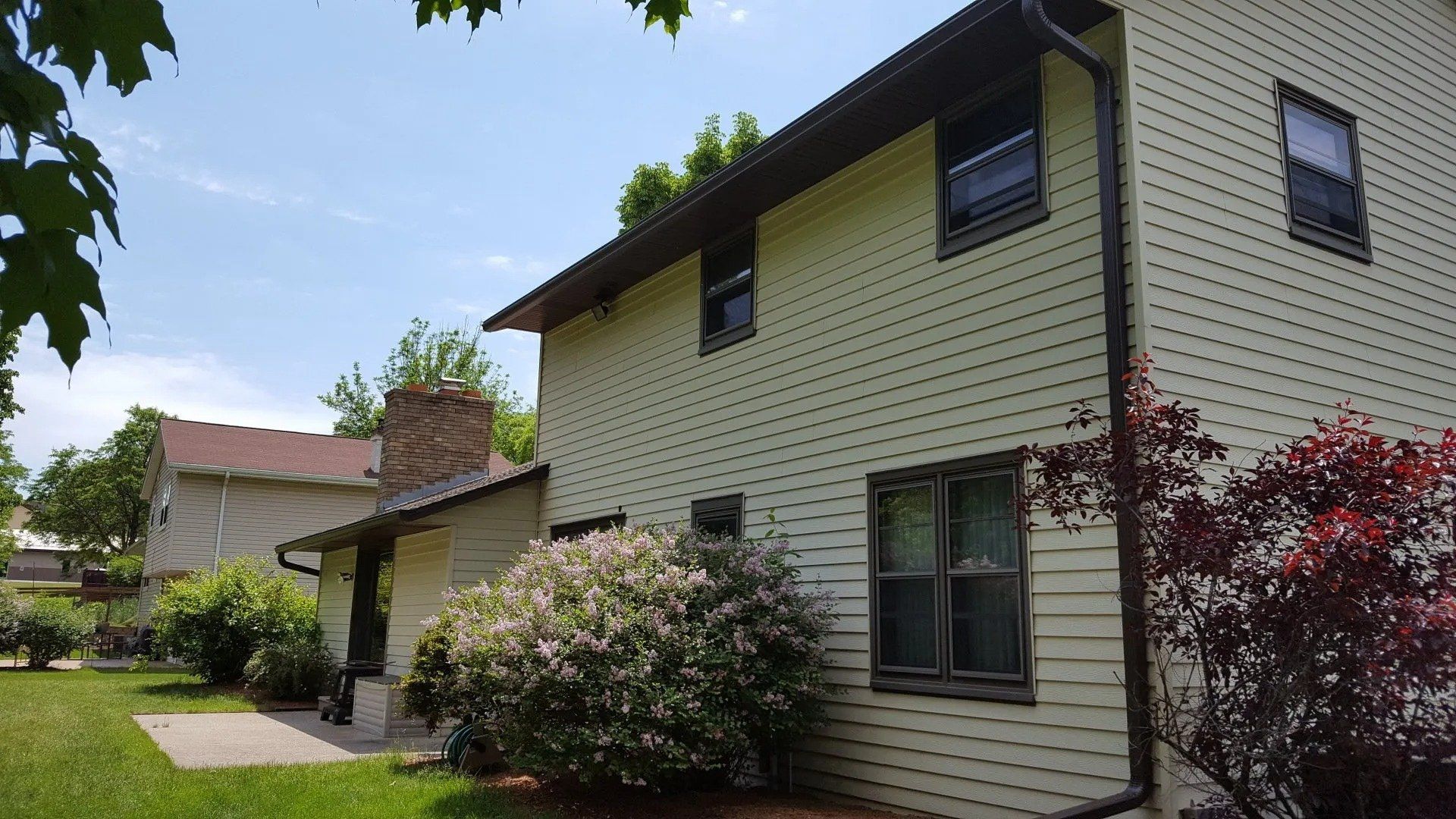 Royal Brown 5 inch gutter