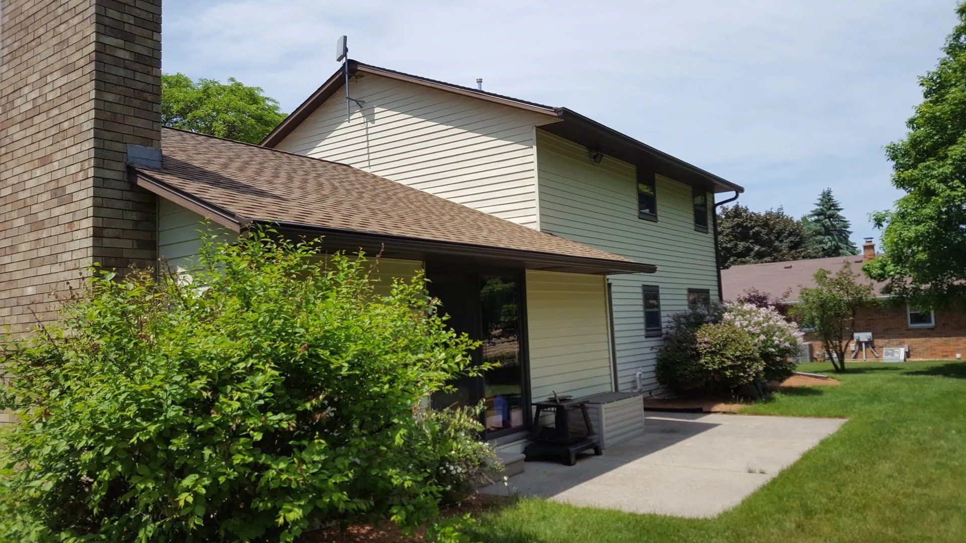 Royal Brown 5 inch gutter