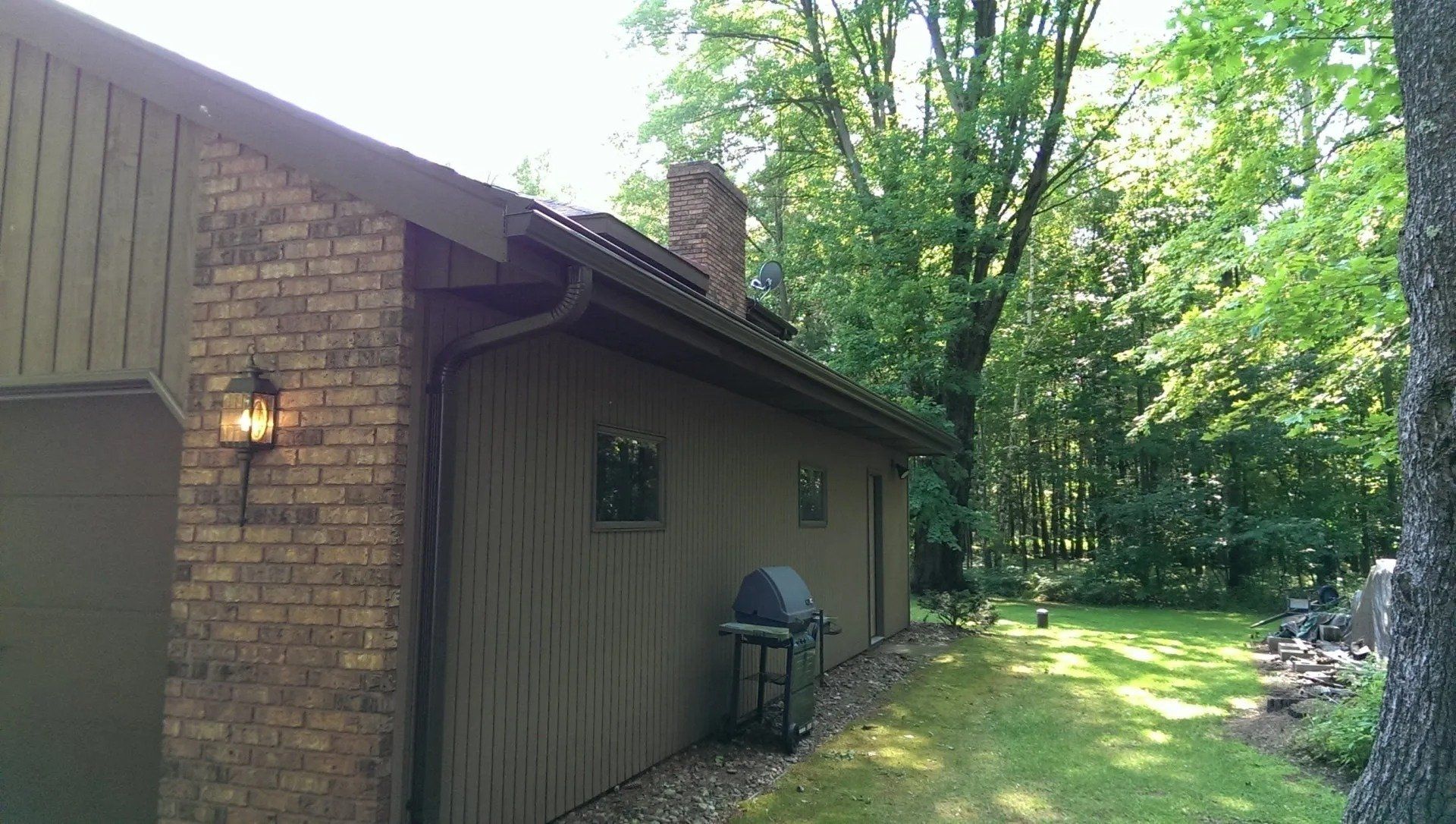 Musket brown gutters