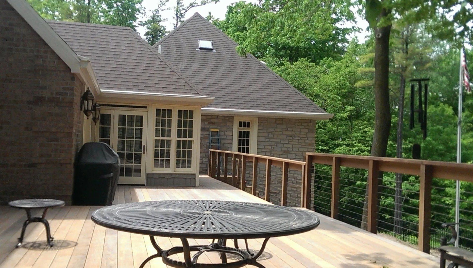 Classic Creme 6 Inch Gutter